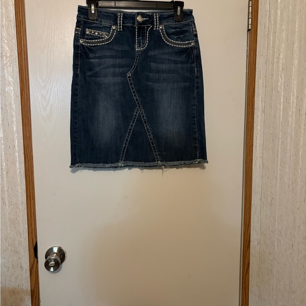 Stylish Denim Pencil Skirt with Pearl Accents